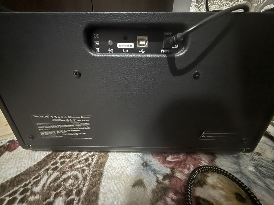 Комбо усилвател positive grid spark