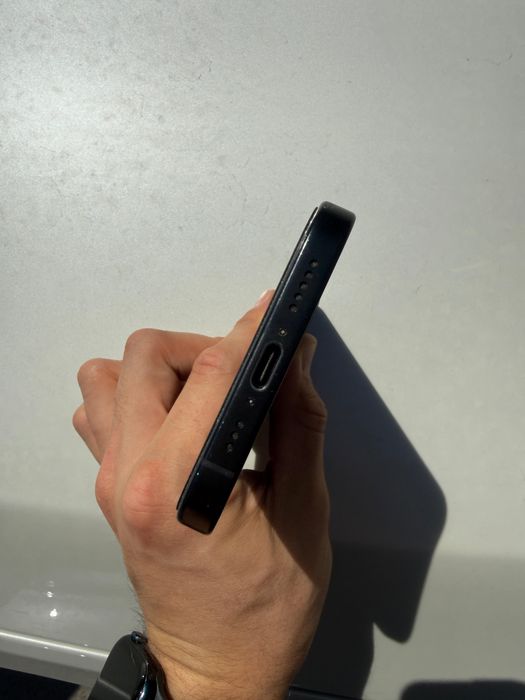 Iphone 16. 128gb