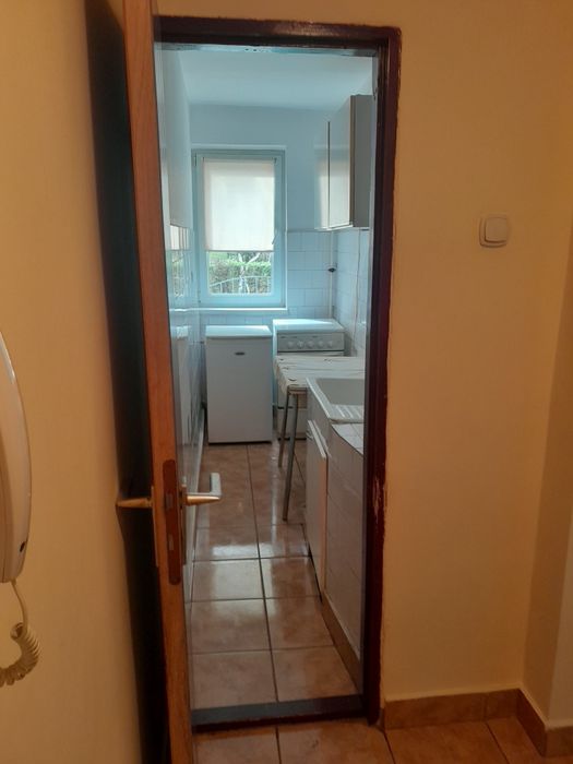 Închiriez garsoniera situata in cartierul Nord