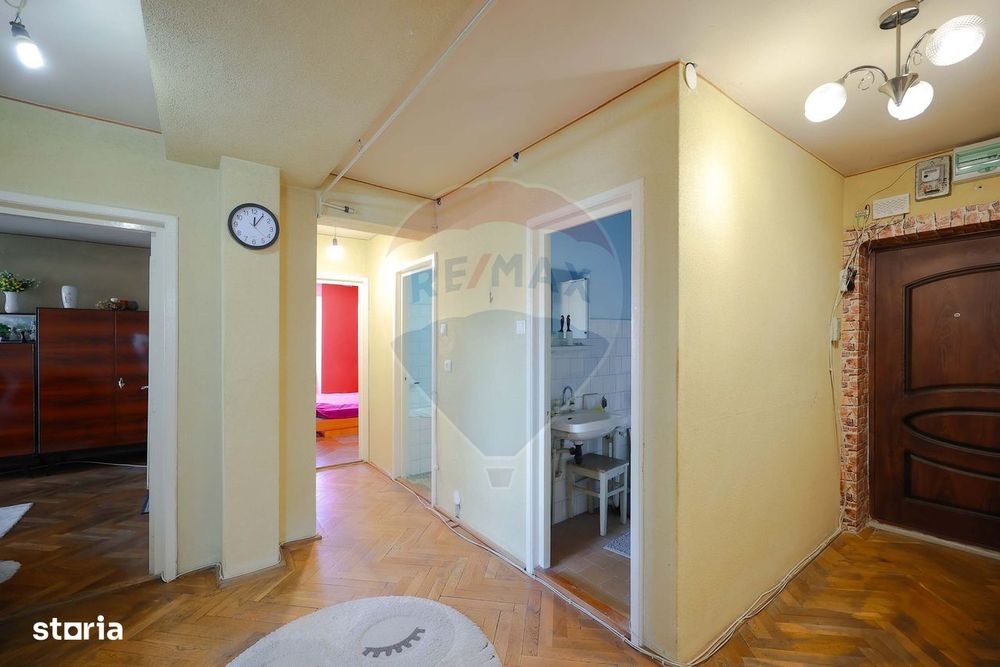 De vânzare apartament cu 3+1camere, priveliște frumoasă, Centrul Civic