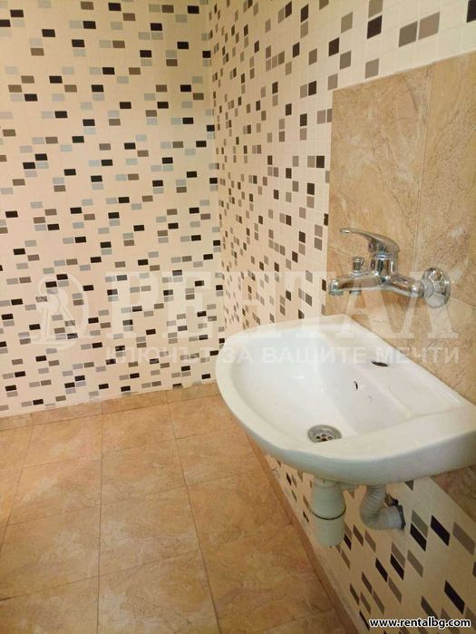 Дава се под наем Магазин в Пловдив, Кючук Париж - 55 кв.м за 275.4 € - Снимка #6