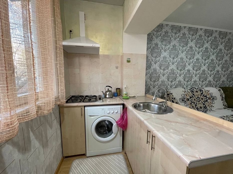 Аренда 2/2/4 .кирпич , лодже 1, 5 -6 .ремонт .Метро Ипак Юли