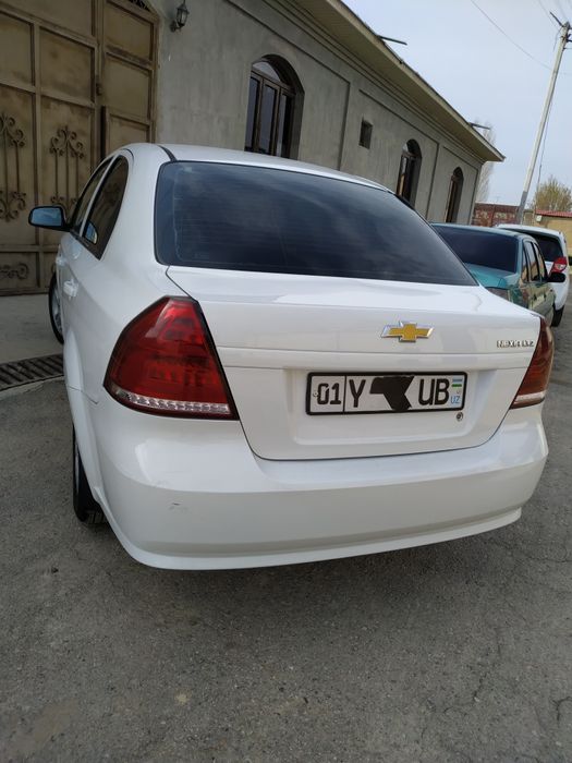 Nexia 3 avtomat 2020 yil 220 min probeg arenda vikup variant beriladi