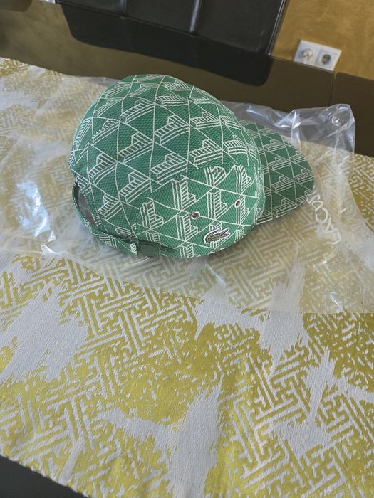 Șapcă lacoste,  mărimea L, nouă,  preț 120 roni