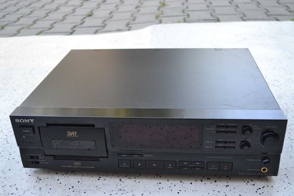 DAT Sony DTC 670 Defect