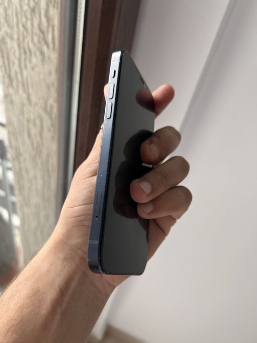 Iphone 12 64 gb cu face id functional.