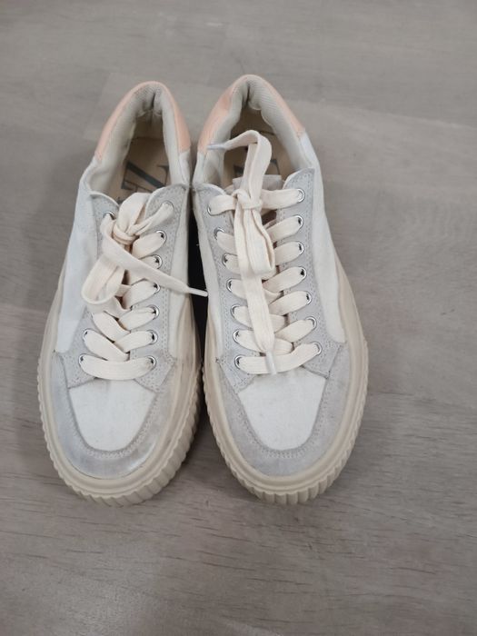 Кецове  Сникърси Zara