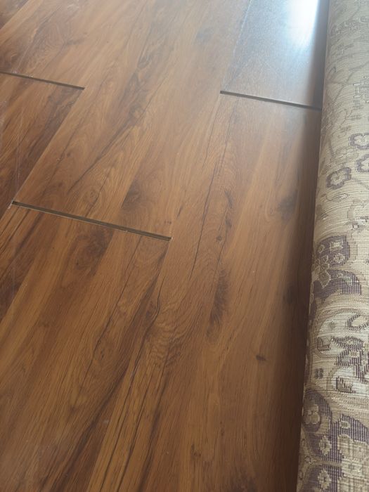 Продам ламинат б/у