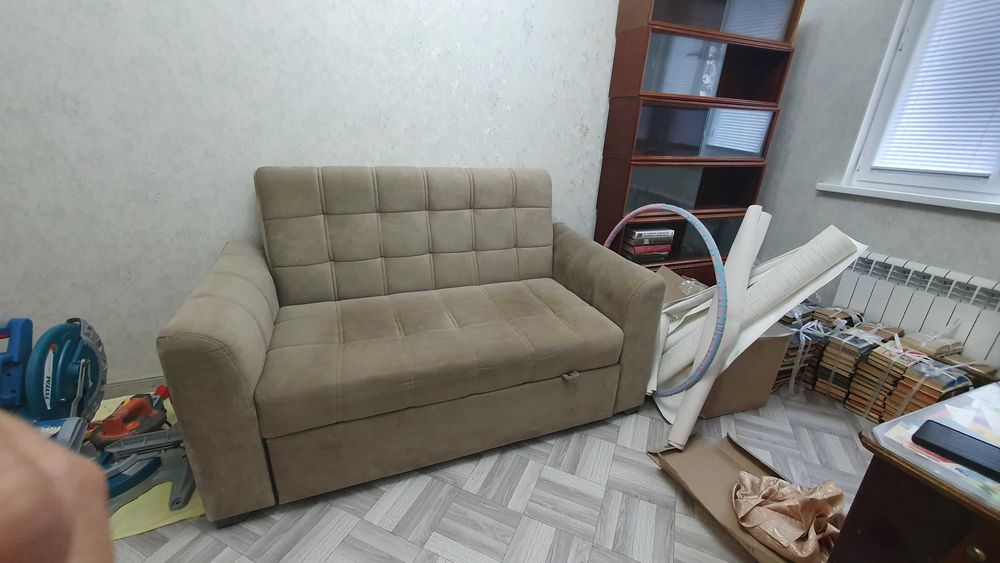 Продается диван-кровать в отличном состоянии,  б/у. Самовывоз.
