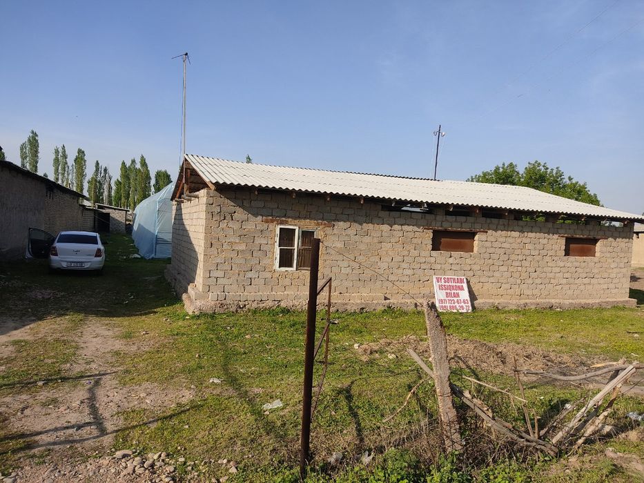 Участка сотилади 15 сотих кадастир дакументлари жойида