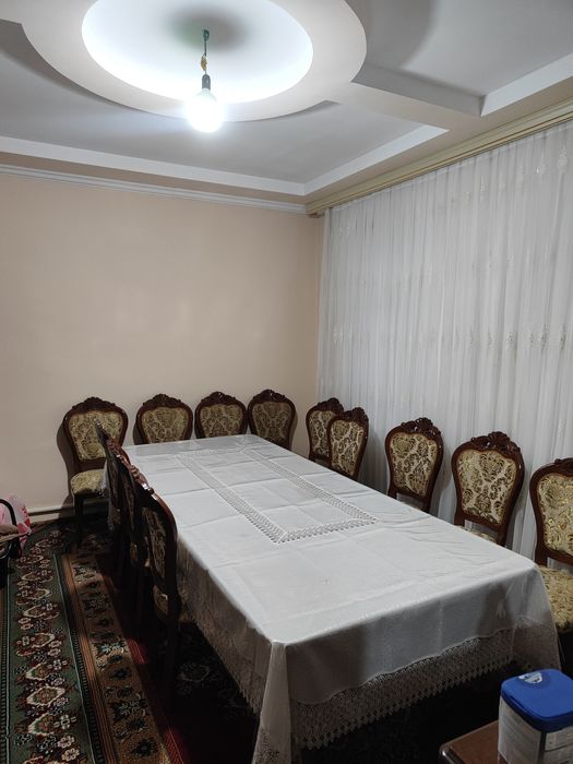 Stol stulla sotiladi holati yaxshi