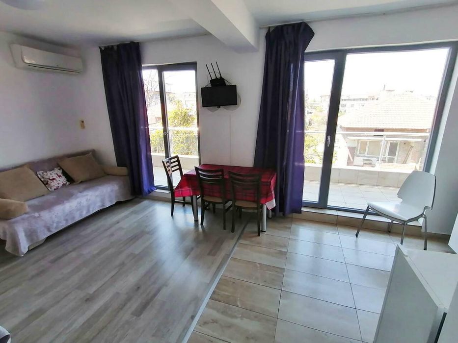 Продава се Едностаен апартамент в Бургас, Сарафово - 52 кв.м за 1597 €/кв.м - Снимка #3