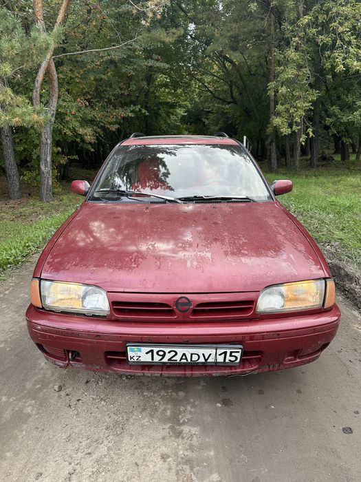 Продам Нисан П 10 обьем 2 литра