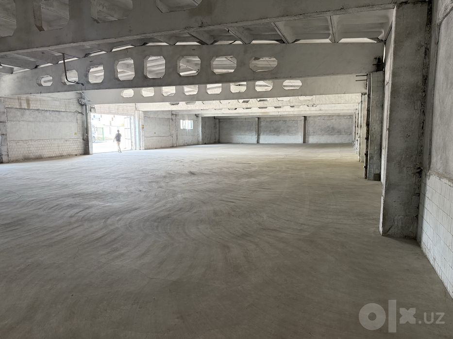 Сдаётся склад от 700 м² до 6000 м² на территории таможенного склада