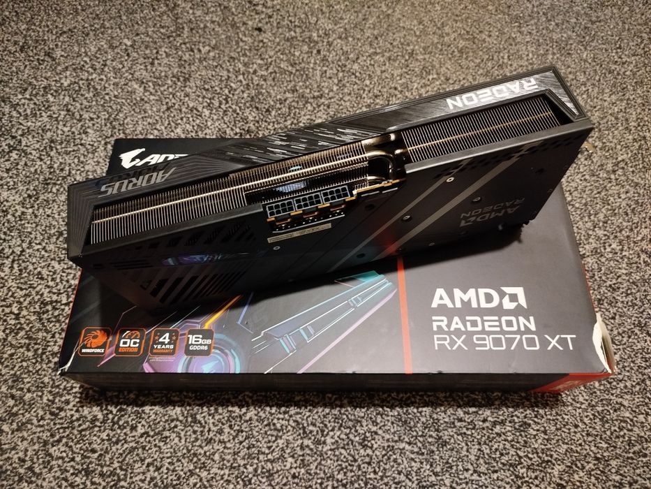 Видеокарта Gigabyte RX9070XT Aorus Elite 16 Gb