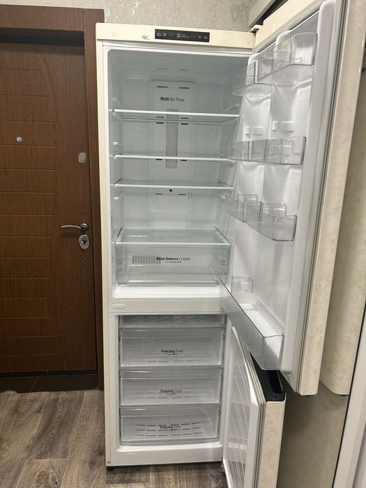 Продам холодильник