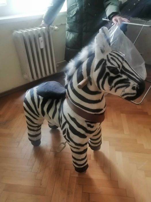 Продавам детски кончета