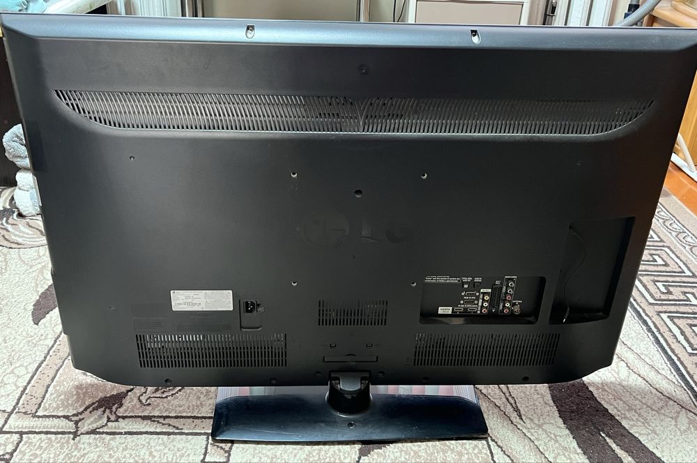 Продам телевизор в хорошем состоянии