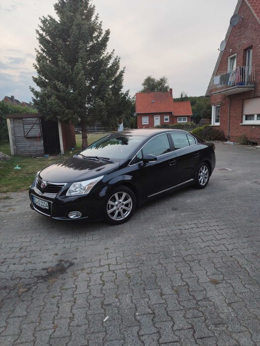 Toyota Avensis 1.8 benzină