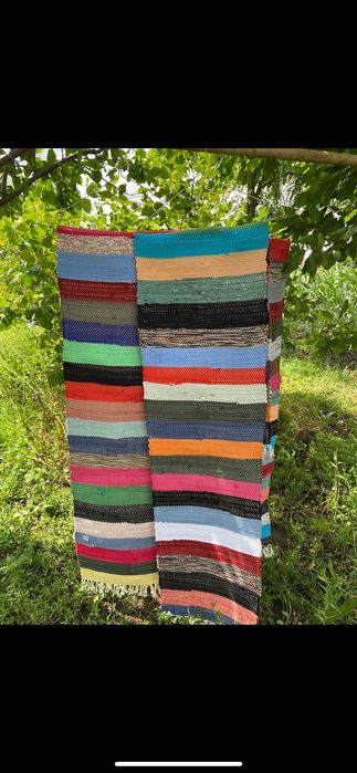 Covoare țărănești țesute manual