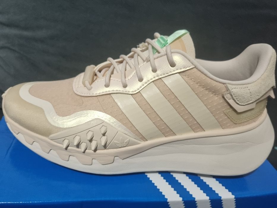 Adidasi Adidas marimea 37