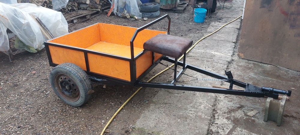 Fac la comanda remorci motocultor sau atv