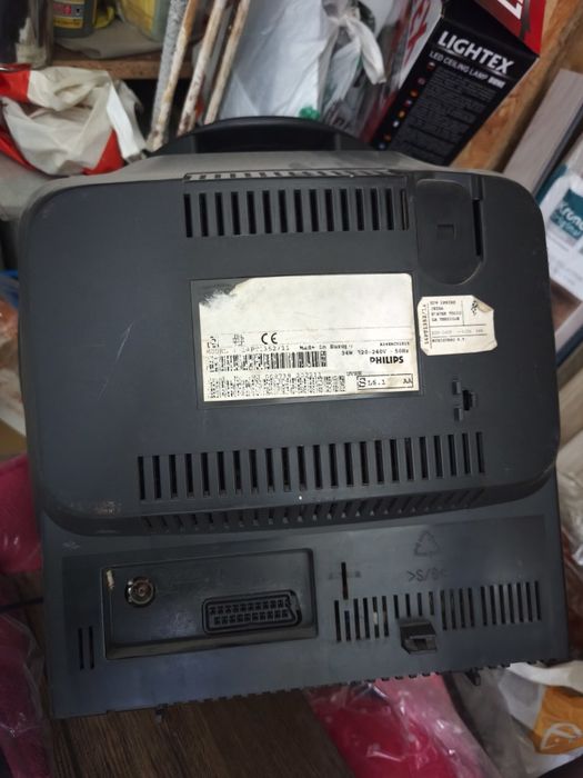 Телевизор 14 инча Филипс и Самсунг