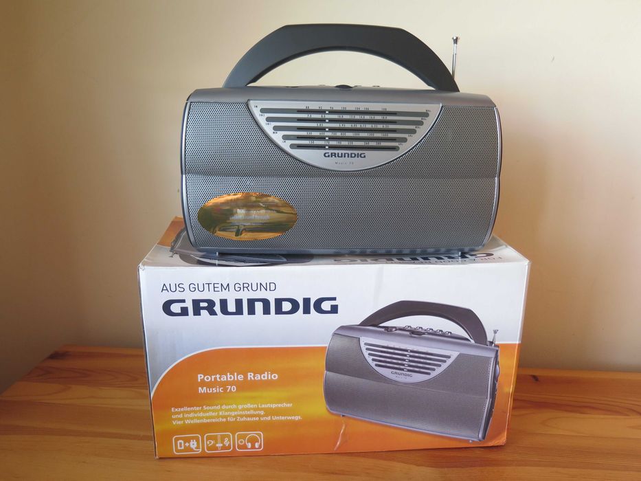 Ново-GRUNDIG,music 70 ,радио,2012год