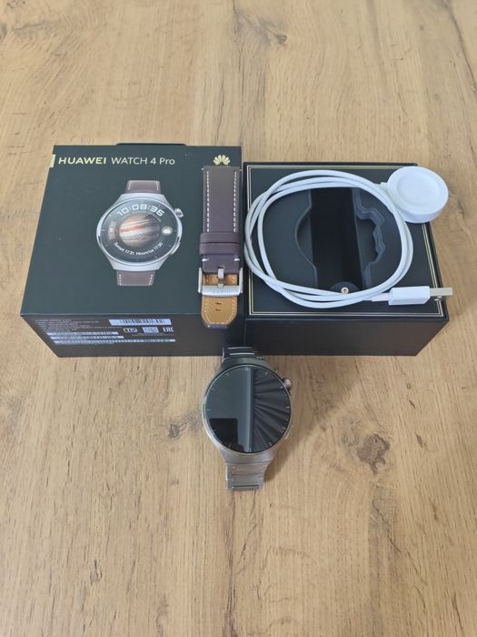 Продам смарт часы Huawei Watch 4 Pro