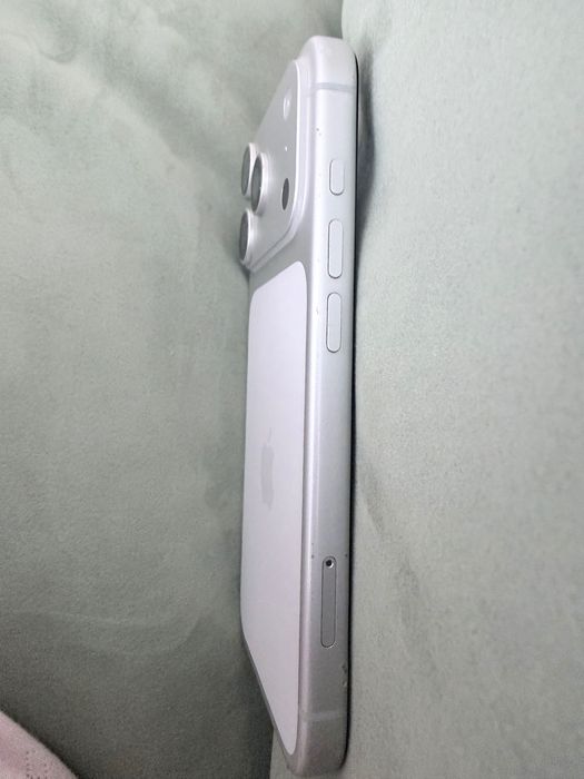 Продам IPhone 17 pro