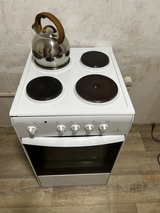 Продам электро плиту Дарина