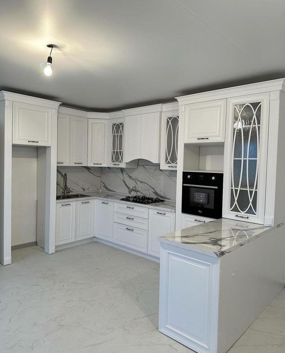 Oshxona mebeli buyurtma asosida.