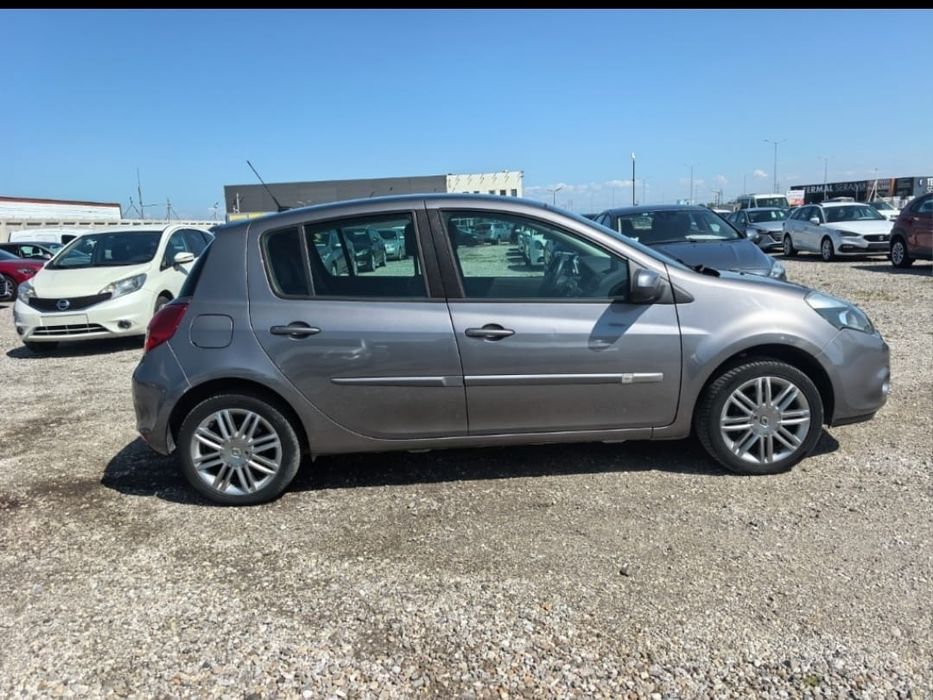 Inchirieri auto București,mașini de închiriat,chirie mica/rent a car