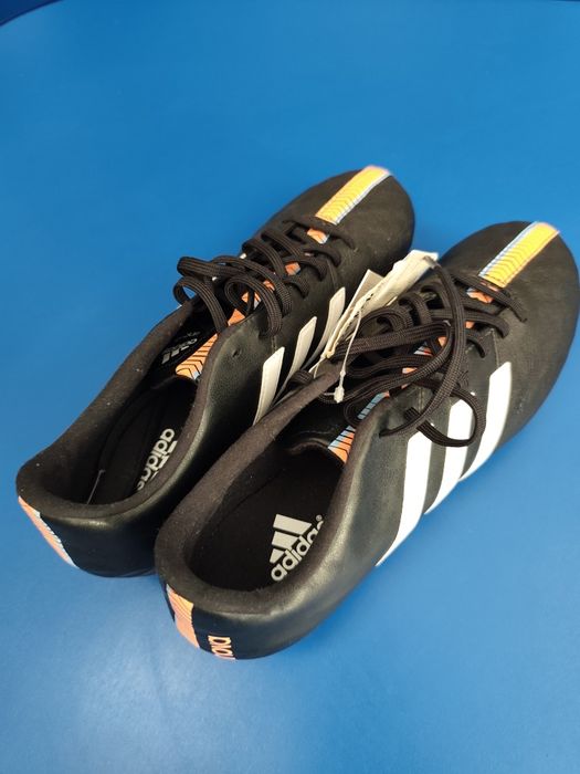 Ghete fotbal cu crampoane