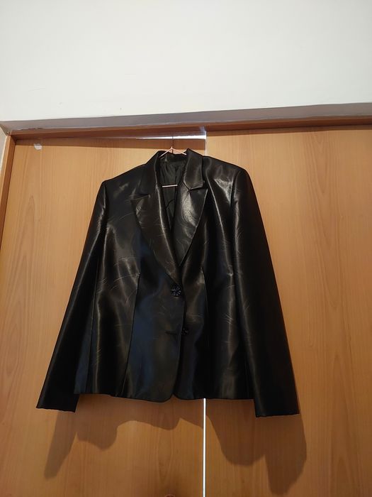 Шикарные пиджаки 50-52 разм