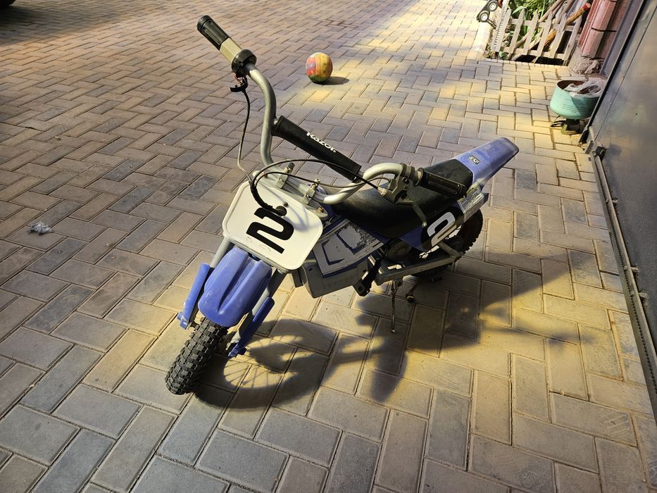 Детский электрич мотоцикл razor