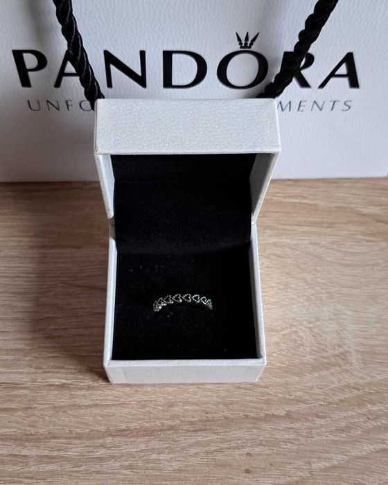 Пръстен Пандора|Pandora