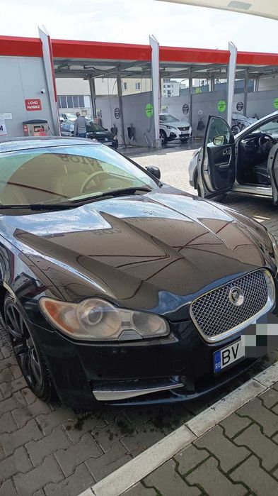 Jaguar XF 2009-lux și eleganță britanică
