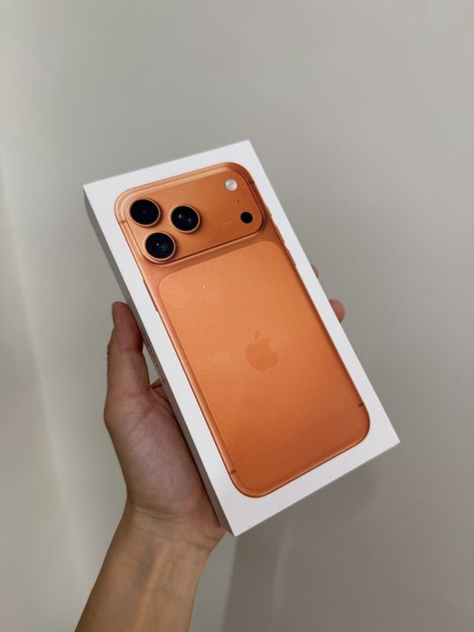 Продается айфон 17 про макс 256