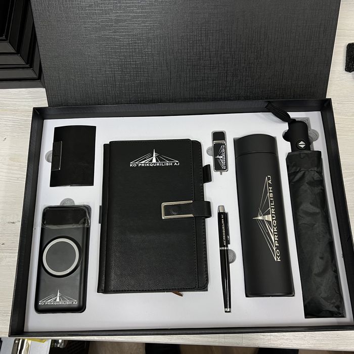 Tayyor biznes naborla korporativ sovga