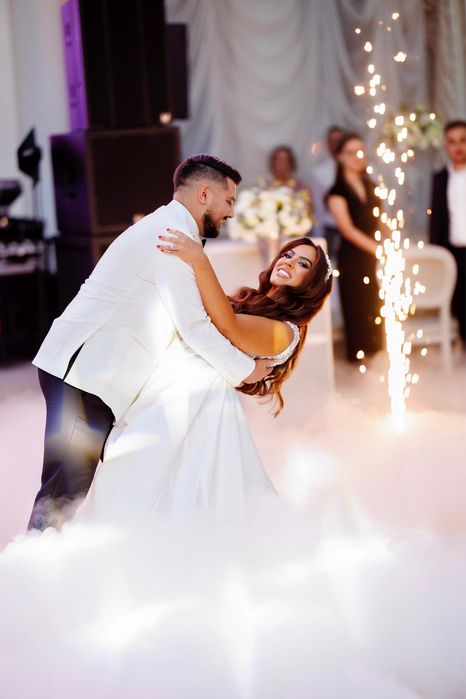 Fum greu/melodie personalizata/artificii/gheata carbonica/cabina foto