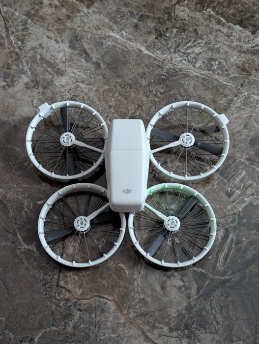 Drona dji flip ca noua