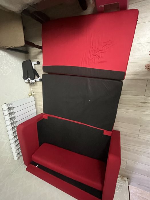 Диван раскладной.