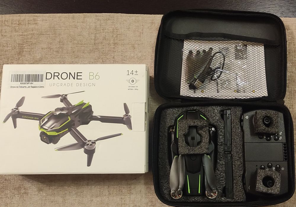 Дрон с камера . Марка: HURSVIE B6 upgrade 
4.0