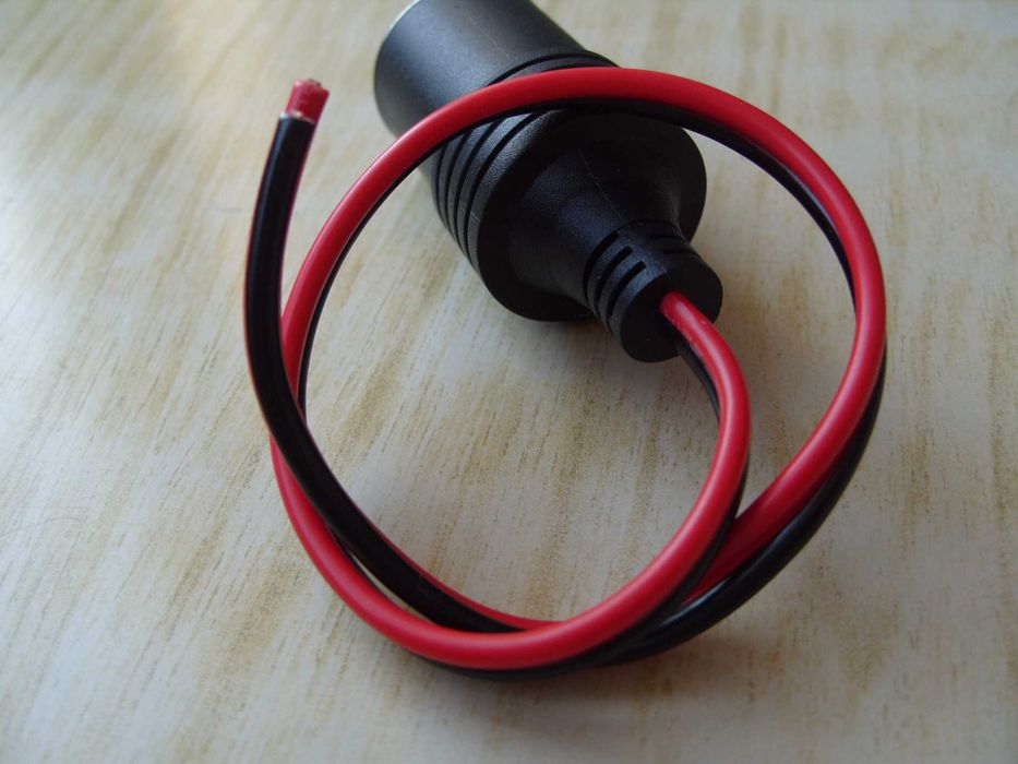 Гнездо за запалка за кола