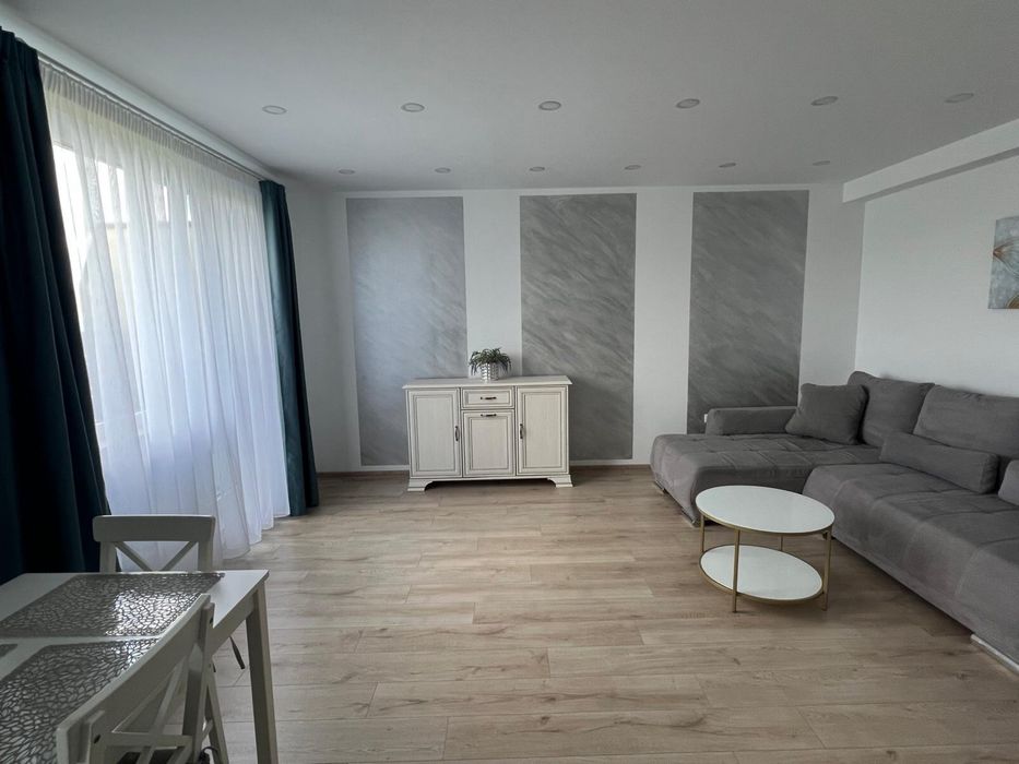 Inchiriez apartament 2 camere, parcare subterana, zona BMW. VIVO