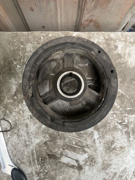 Шкив коленвала 3.7 Jeep