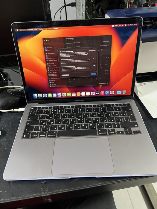 Продам macbook air m1