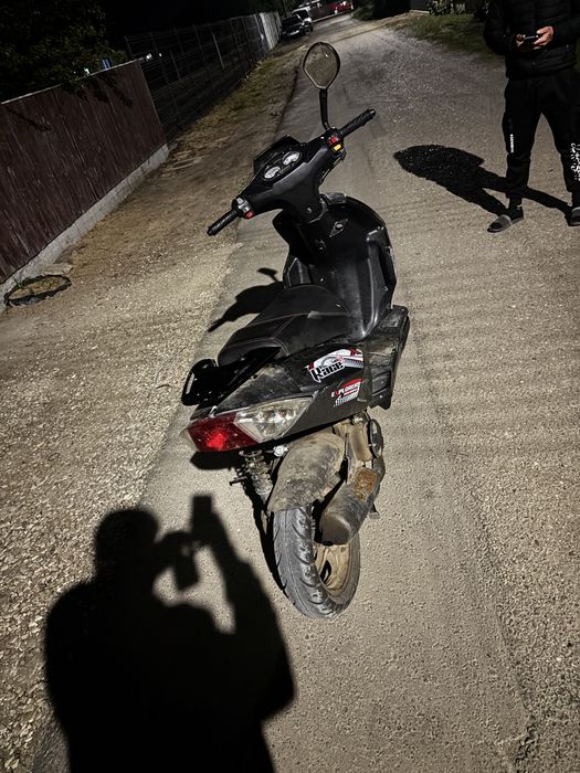 Vand scuter 2T….