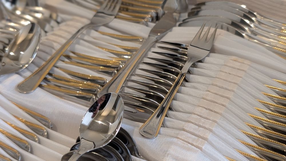 Комплект прибори